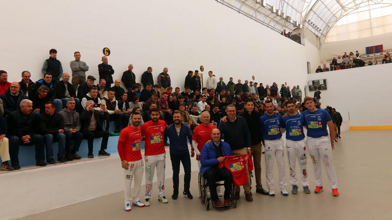  Francés and Santi, players of Pilota Valenciana, win the XXXIV 