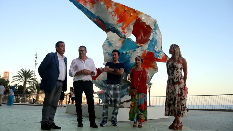 The monumental sculptures by Arne Quinze say goodbye to Benidorm