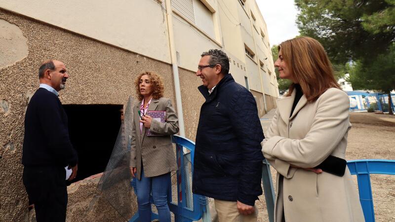 Educació visita dos col·legis de Benidorm amb obres pendents d