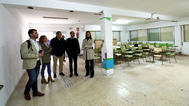 Educació visita dos col·legis de Benidorm amb obres pendents d