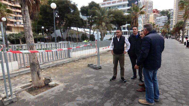 Benidorm completes the renovation work of the waste collector on Madrid Avenue to end discharges and bad odors