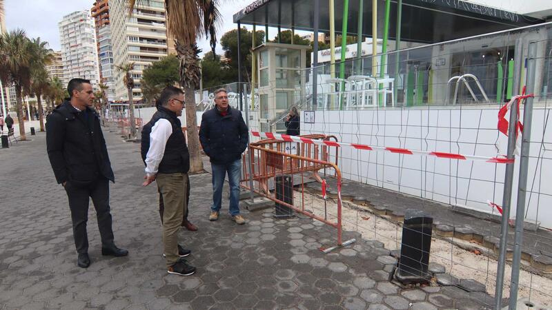 Benidorm completes the renovation work of the waste collector on Madrid Avenue to end discharges and bad odors
