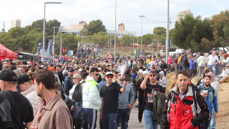 The Cyclocross World Cup achieves a new success and brings together more than 15,000 fans in Benidorm