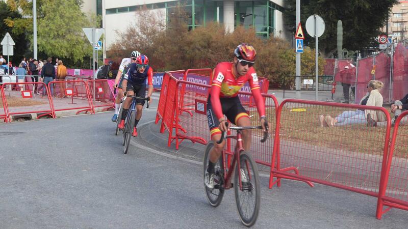 The Cyclocross World Cup achieves a new success and brings together more than 15,000 fans in Benidorm