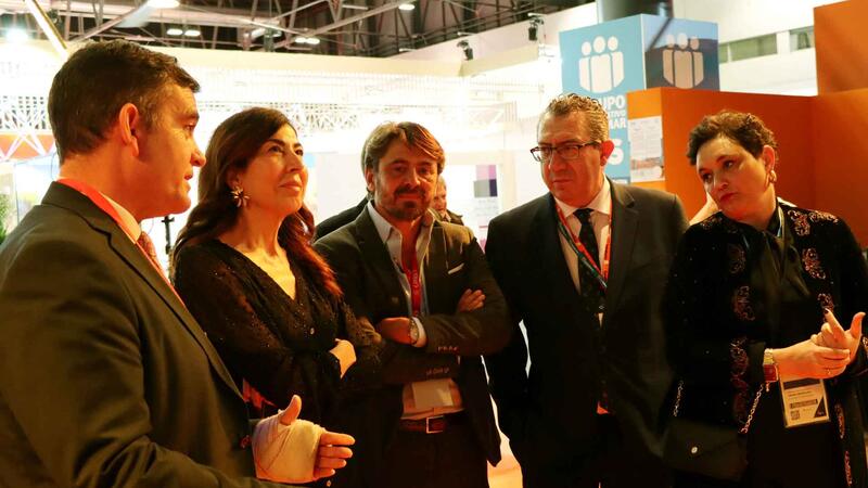 El alcalde entrega el AMT Destination Award de ‘Sostenibilidad’ a un proyecto para el control y verificación de emisiones de gases