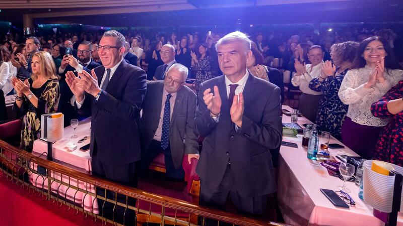 Valentina Almodóbar Climent i Laia Zamora Picó, Reines de les Festes Majors Patronals de Benidorm en 2024