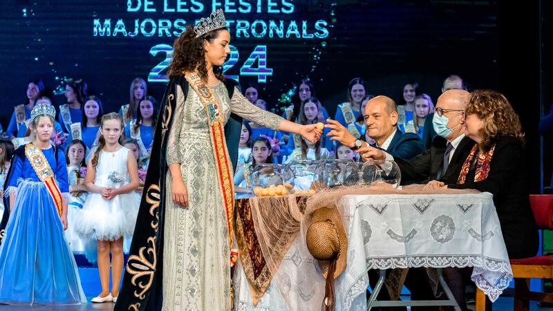 Valentina Almodóbar Climent i Laia Zamora Picó, Reines de les Festes Majors Patronals de Benidorm en 2024