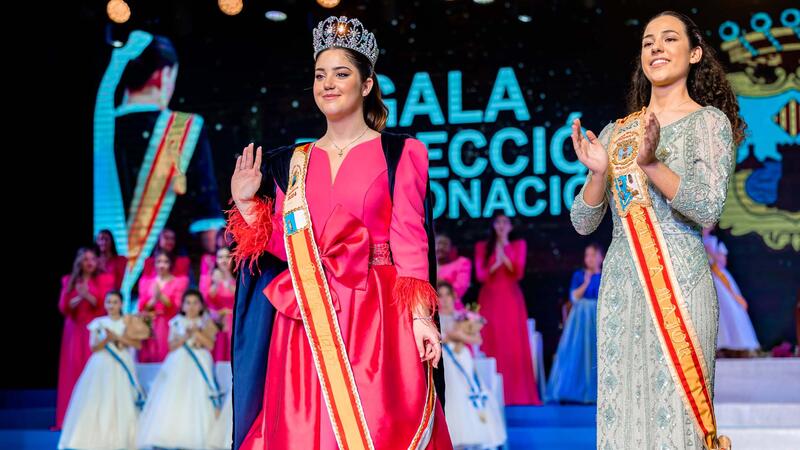 Valentina Almodóbar Climent i Laia Zamora Picó, Reines de les Festes Majors Patronals de Benidorm en 2024
