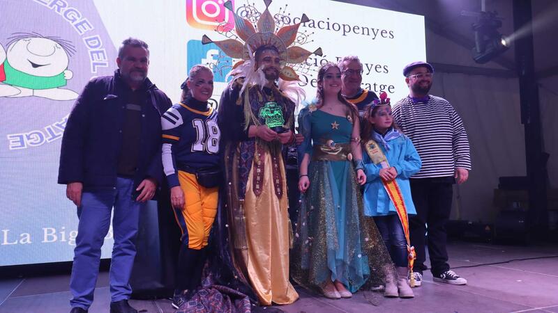 ‘Venecia en Benidorm’ se alza con el primer premio del desfile de Carnaval en el que lucieron 63 grupos y 10 participantes individuales