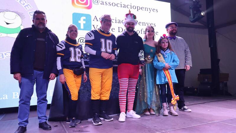 ‘Venecia en Benidorm’ se alza con el primer premio del desfile de Carnaval en el que lucieron 63 grupos y 10 participantes individuales