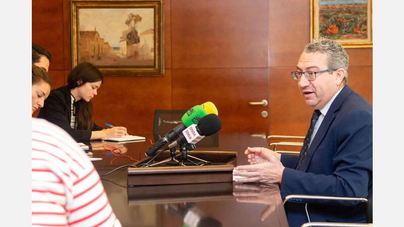 Toni Pérez alcalde de Benidorm en rueda de prensa