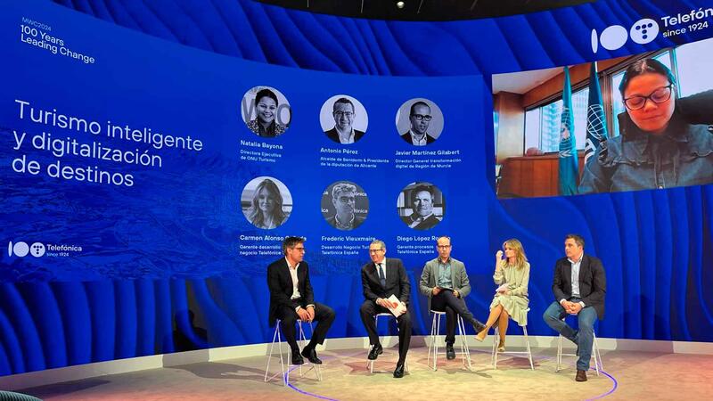 Benidorm és exemple de digitalització aplicada al turisme en una taula redona del Mobile World Congress