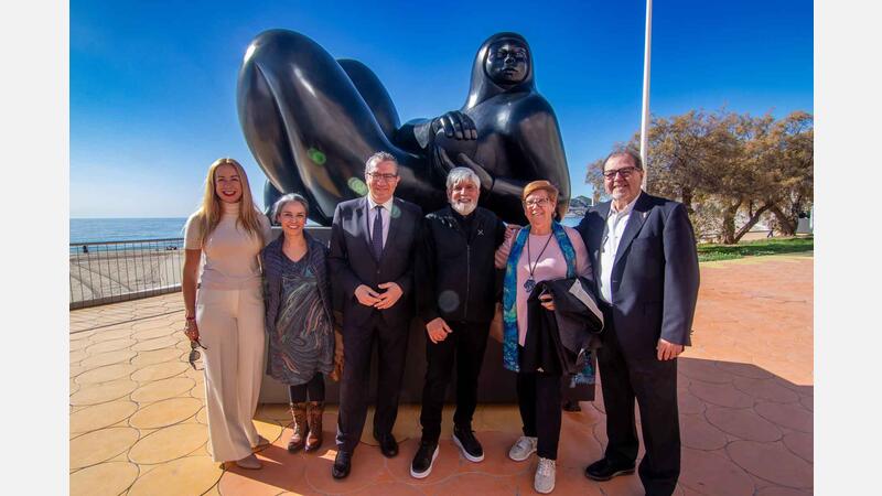 The monumental sculptures of Jiménez Deredia show