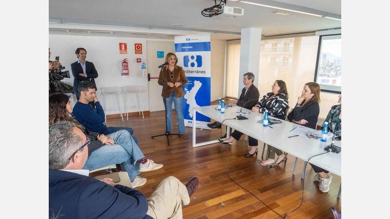 Debat a Benidorm sobre meteorologia, turisme i mitjans de comunicació
