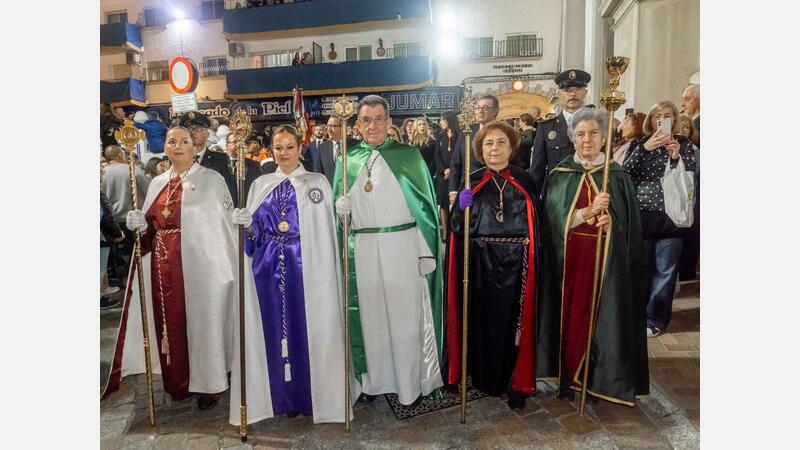 La processó General i del Sant Soterrament congrega a totes les confraries i germanors de Benidorm
