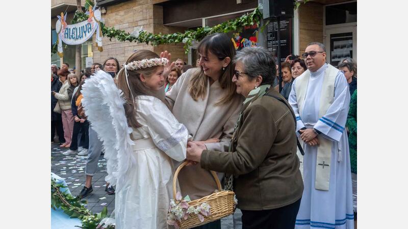 El Domingo de Resurrección comienza en Benidorm con ‘l’Ambaixada de l’Àngel’