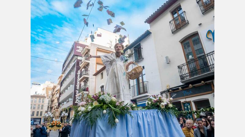 El Domingo de Resurrección comienza en Benidorm con ‘l’Ambaixada de l’Àngel’