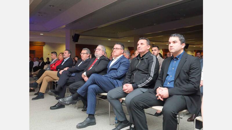 La Cadena SER reconoce la labor de la Policía Local de Benidorm con el Premio a la Solidaridad