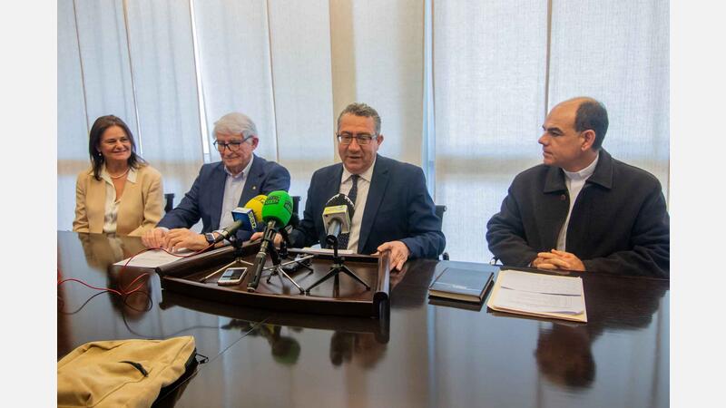 El Rotary Club de Benidorm renova la coberta d