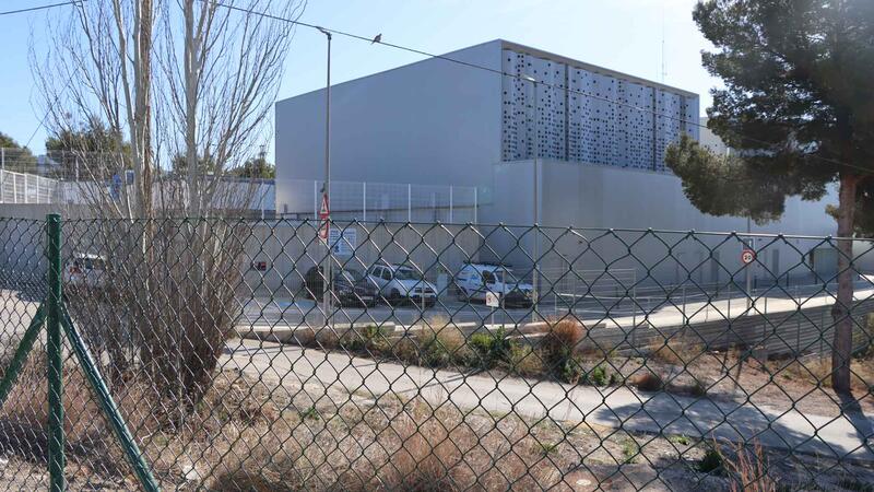 Benidorm culmina el adecentamiento en superficie del entorno de la avenida Beniardá tras el soterramiento