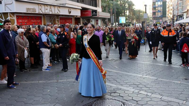 Benidorm mostra la seua devoció a la Mare de Déu del Sofratge amb milers de flors