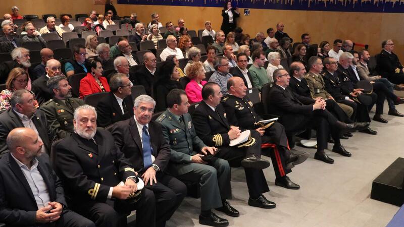A conference by captain Juan Escrigas begins the Sea Days in Benidorm