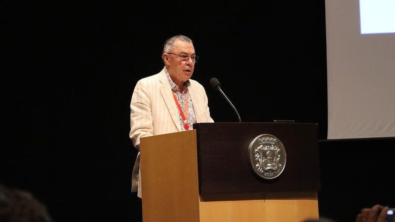 Benidorm inaugura el V Festival Internacional de Poesía, que se celebrará hasta el viernes  
