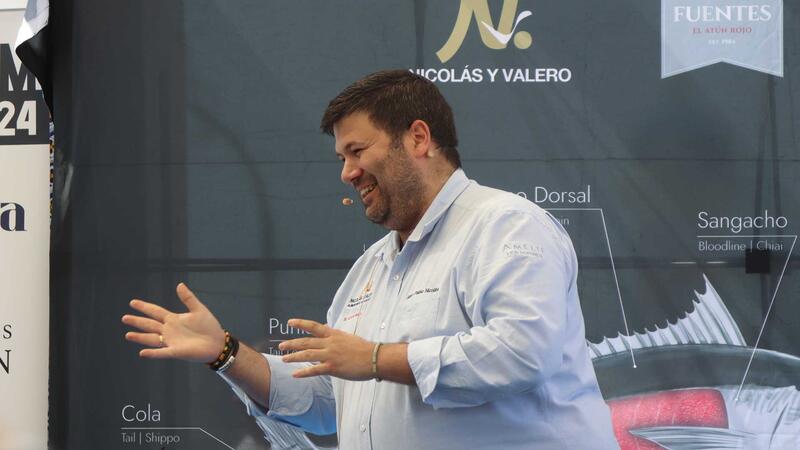 El ronqueo de un ejemplar de 270 kilos marca el inicio de las ‘IV Jornadas del Atún’, la segunda etapa del Benidorm Gastronómico 2024 