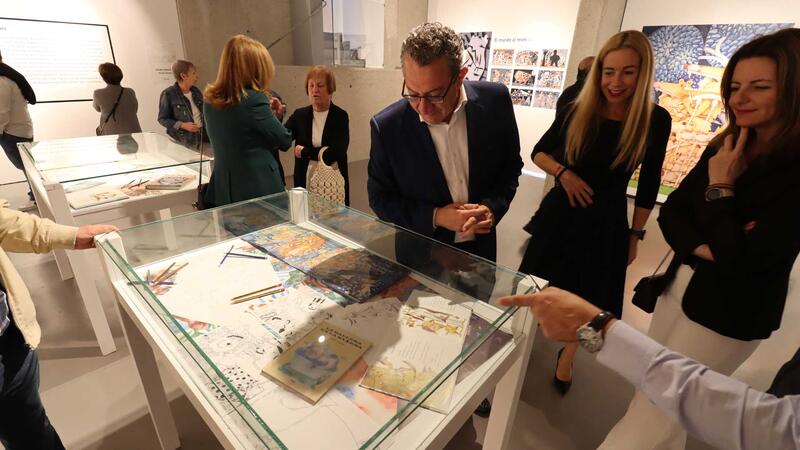 El Museu Boca del Calvari ya expone la muestra ‘Un mundo propio’ del ilustrador alicantino Miguel Calatayud