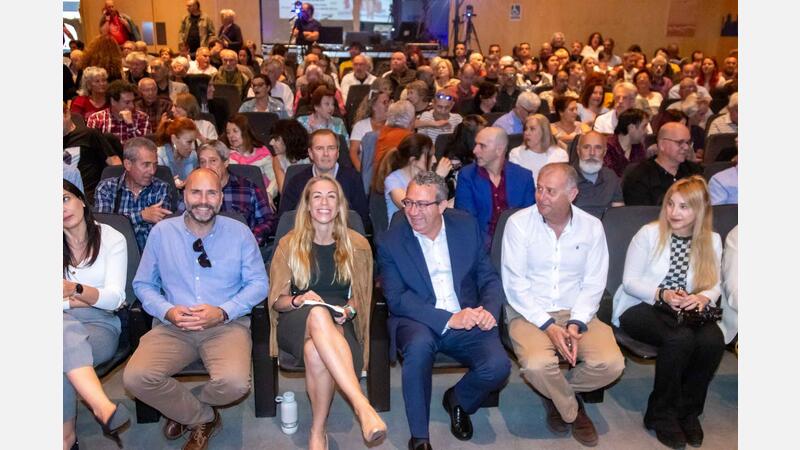 El Benidorm més pop dels 50, 60 i 70 pren forma de llibre
