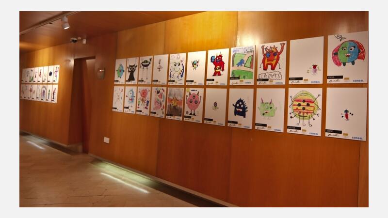 La Biblioteca Central acull una exposició de dibuixos infantils inspirats en els llibres d