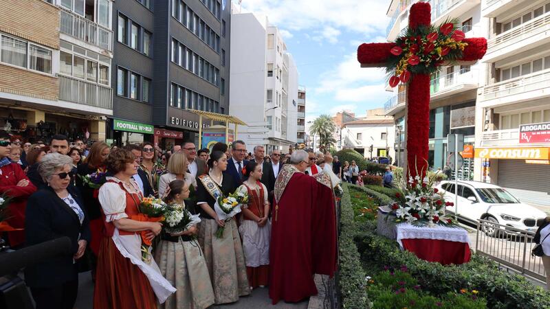 The celebration of La Creu Festival marks the beginning of the month of May in Benidorm