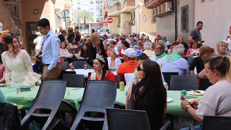 La Casa de Andalucía celebra la Cruz de Mayo 
