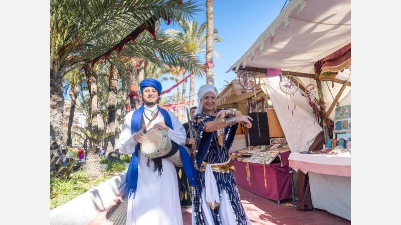 El Parque de Elche se transforma en mercado histórico artesanal con espectáculos medievales 