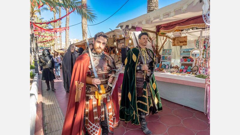El Parque de Elche se transforma en mercado histórico artesanal con espectáculos medievales 