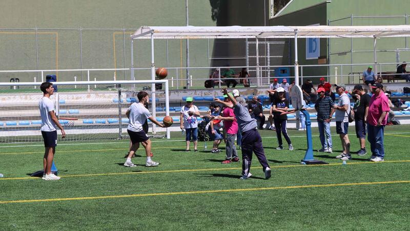  Guillermo Amor sports city hosts the 24th Adapted Sports Games that culminate with the presentation of medals and the brotherhood meal