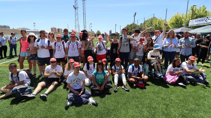  Guillermo Amor sports city hosts the 24th Adapted Sports Games that culminate with the presentation of medals and the brotherhood meal