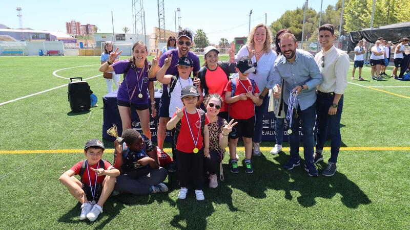  Guillermo Amor sports city hosts the 24th Adapted Sports Games that culminate with the presentation of medals and the brotherhood meal