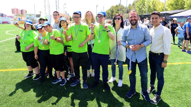  Guillermo Amor sports city hosts the 24th Adapted Sports Games that culminate with the presentation of medals and the brotherhood meal