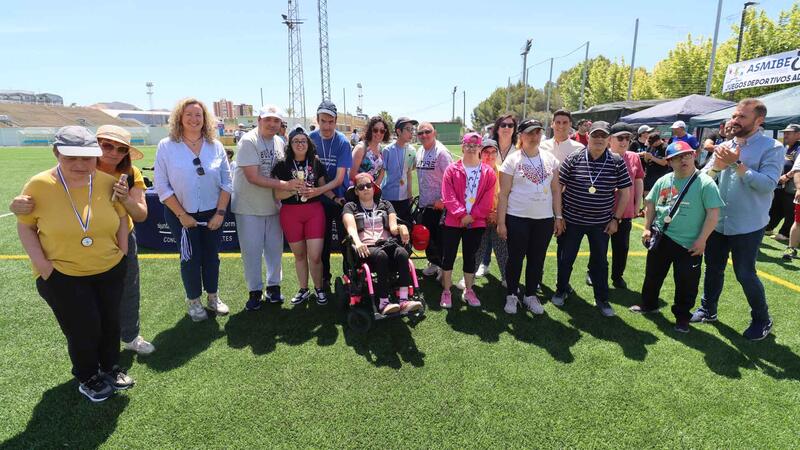  Guillermo Amor sports city hosts the 24th Adapted Sports Games that culminate with the presentation of medals and the brotherhood meal