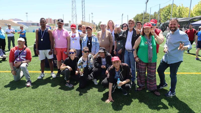 Guillermo Amor sports city hosts the 24th Adapted Sports Games that culminate with the presentation of medals and the brotherhood meal