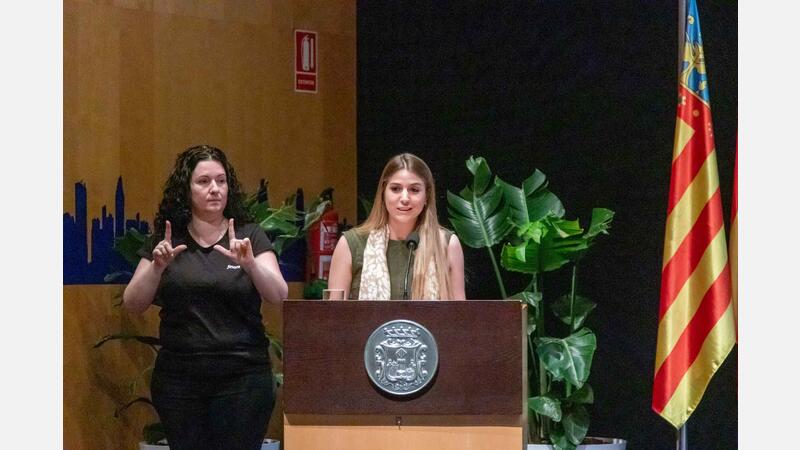 Benidorm presents a pioneering plan for accessible tourist transport to consolidate as a 100% inclusive destination