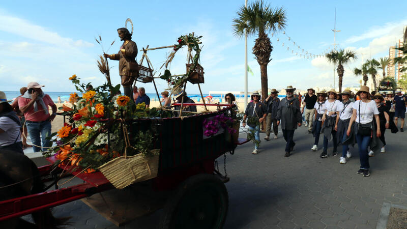 Benidorm festeja la seua tradició agrícola en la Romeria de Sant Isidre fins a l