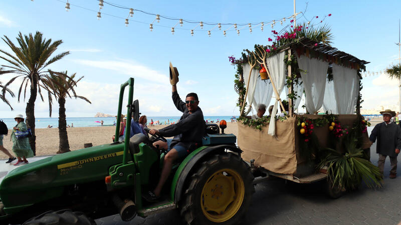 Benidorm festeja la seua tradició agrícola en la Romeria de Sant Isidre fins a l
