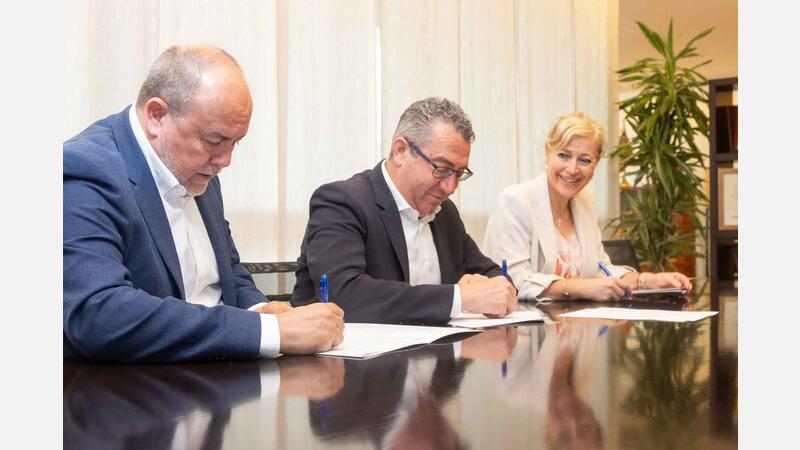 Benidorm suma sus playas accesibles y las zonas infantiles de El Moralet a la red de ‘espacios sin humo’ de la AECC