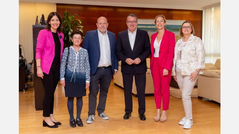 Benidorm suma sus playas accesibles y las zonas infantiles de El Moralet a la red de ‘espacios sin humo’ de la AECC