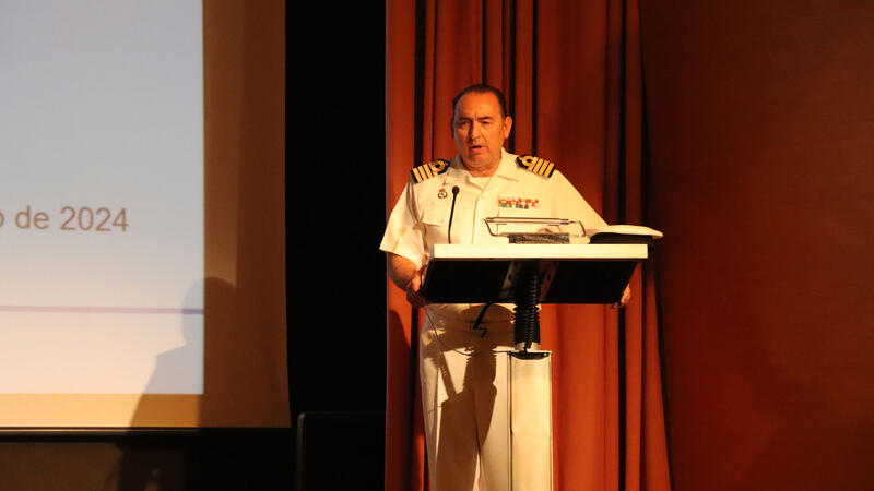 El capitán de navío Abel Romero diserta en Benidorm sobre la ‘Geopolítica y seguridad en el Ártico’  