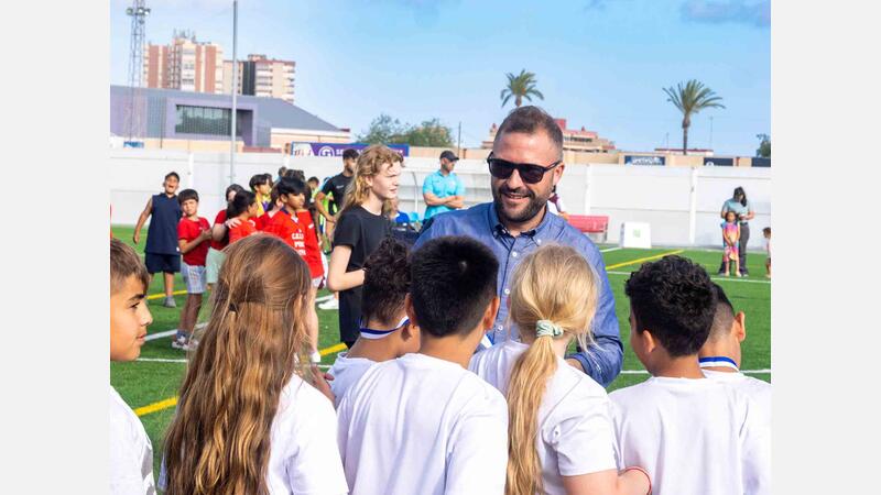 The School Games bring together hundreds of students and families at CD Guillermo Amor in Benidorm