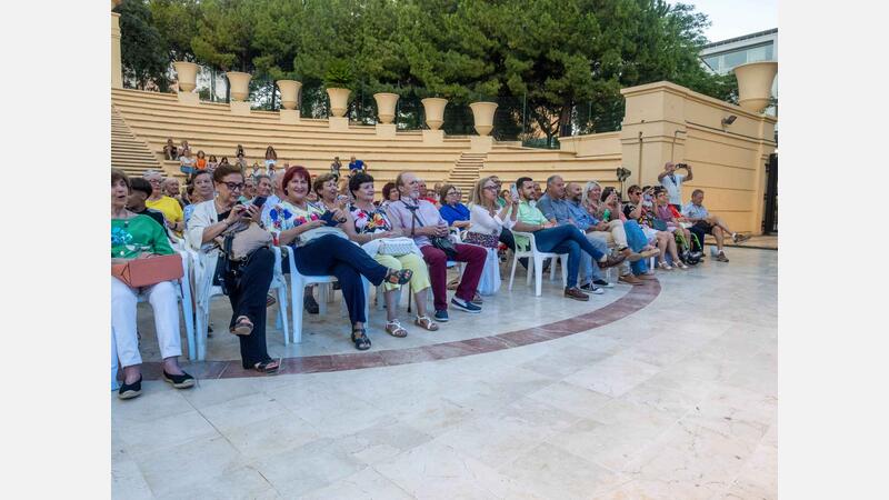 Concierto benéfico de Juntos por la Vida con el coro Voces por Benín