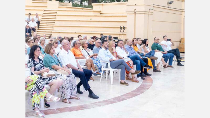 La SM l’Illa de Benidorm comparte escenario en Benidorm con la Banda AM del Barrio del Cristo de l’Horta Sud